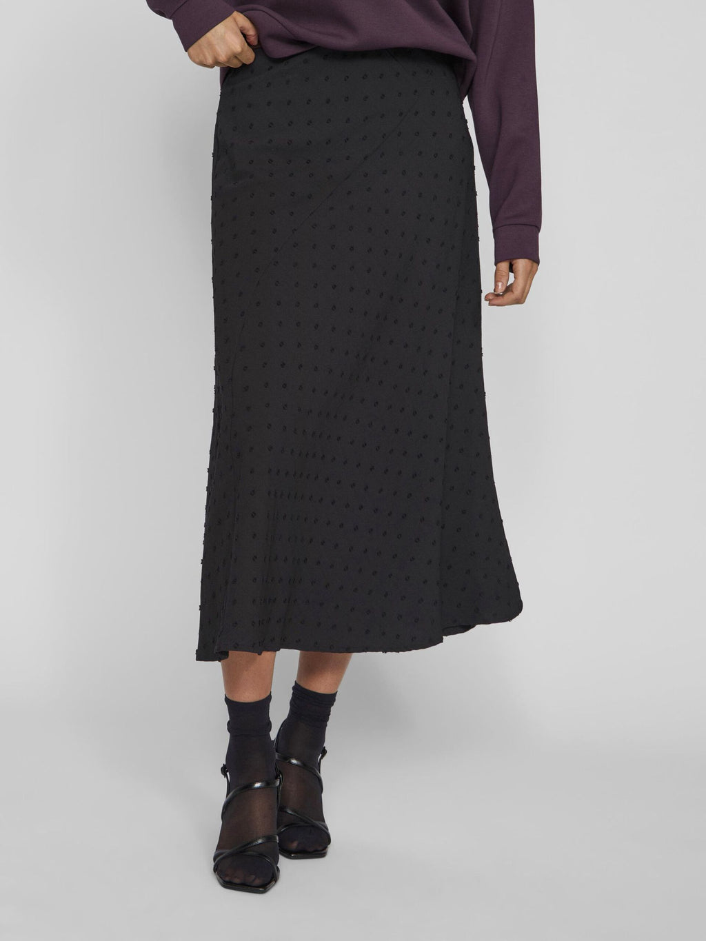 Falda midi de cintura alta color negro