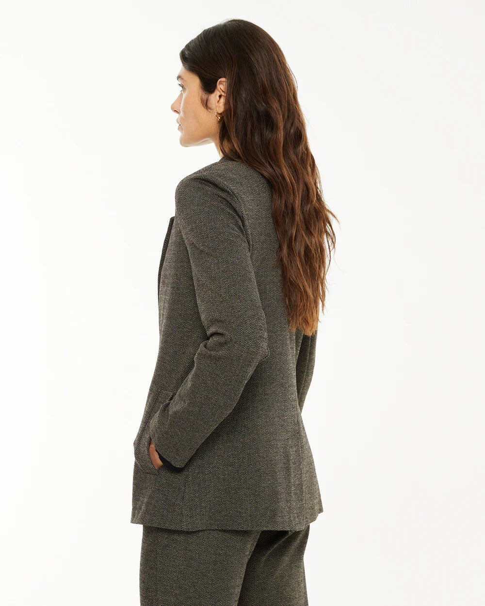 AMERICANA ELÁSTICA ESPIGA MARRÓN System Action