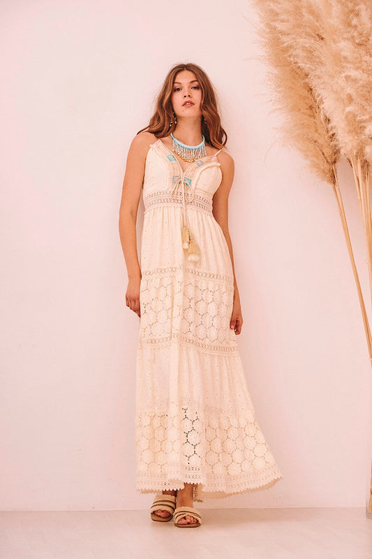Vestido bordado crochet