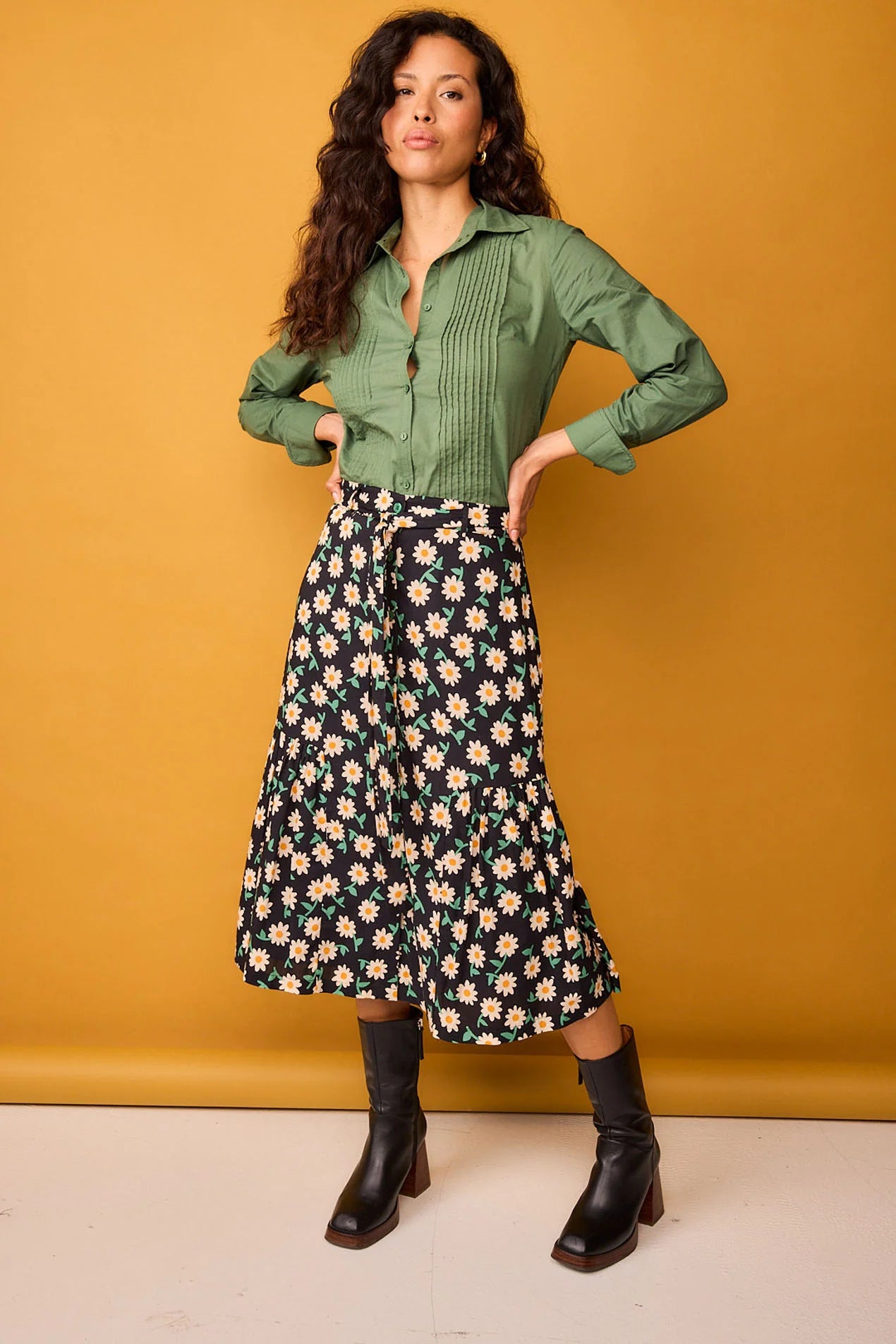 FALDA PIÑA MARGARITAS